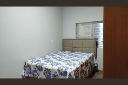 Casa à venda com 294m², 4 quartos e 4 vagas Casa à venda com 294m², 4 quartos e 4 vagasCasa 1: Quarto 2