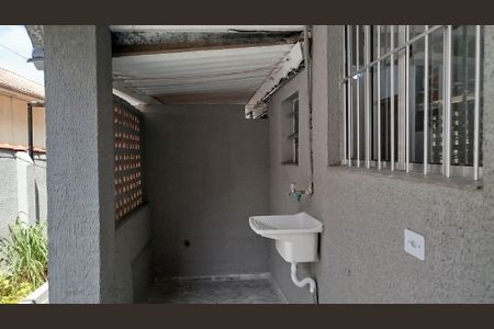 Casa à venda com 294m², 4 quartos e 4 vagas Casa à venda com 294m², 4 quartos e 4 vagasCasa 2: Área de serviço