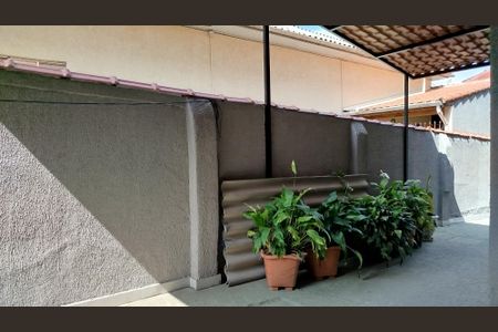 Casa à venda com 294m², 4 quartos e 4 vagas Casa à venda com 294m², 4 quartos e 4 vagasCasa 1: Quintal