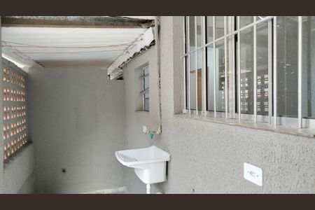 Casa à venda com 294m², 4 quartos e 4 vagas Casa à venda com 294m², 4 quartos e 4 vagasCasa 3: Área de serviço