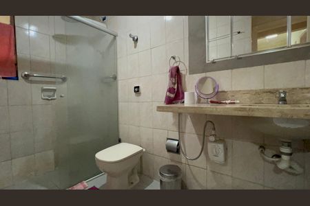 Apartamento à venda com 95m², 2 quartos e sem vaga Apartamento à venda com 95m², 2 quartos e sem vagaBanheiro