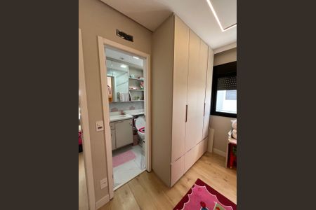 Quarto de apartamento à venda com 2 quartos, 64m² em Tamboré, Barueri