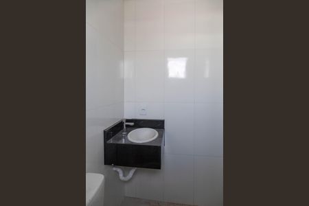 Banheiro de kitnet/studio para alugar com 1 quarto, 30m² em Jardim Pinhal, Guarulhos