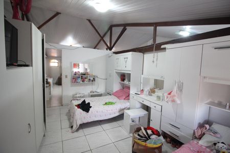 Quarto 1 de casa à venda com 3 quartos, 300m² em Conjunto Agua Branca, Contagem