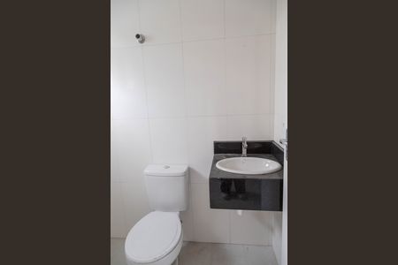 Banheiro de kitnet/studio para alugar com 1 quarto, 32m² em Jardim Pinhal, Guarulhos