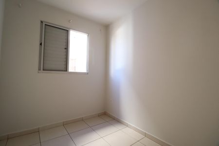 Quarto 1 de apartamento para alugar com 2 quartos, 47m² em Chácaras Panorama, Uberlândia