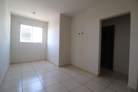 Sala de apartamento para alugar com 2 quartos, 47m² em Chácaras Panorama, Uberlândia