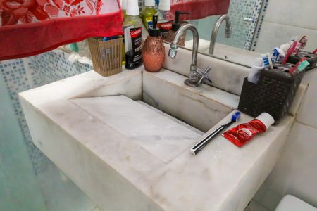 Apartamento à venda com 45m², 2 quartos e sem vaga Apartamento à venda com 45m², 2 quartos e sem vagaBanheiro