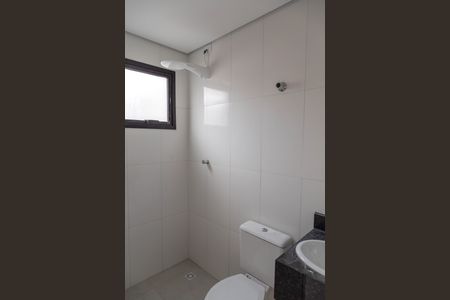 Banheiro de kitnet/studio para alugar com 1 quarto, 43m² em Jardim Pinhal, Guarulhos