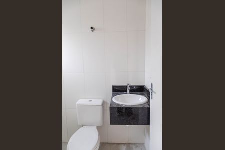 Banheiro de kitnet/studio para alugar com 1 quarto, 43m² em Jardim Pinhal, Guarulhos