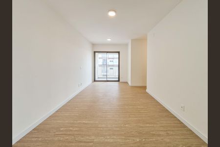 Apartamento para alugar com 67m², 3 quartos e sem vaga Apartamento para alugar com 67m², 3 quartos e sem vagaSala