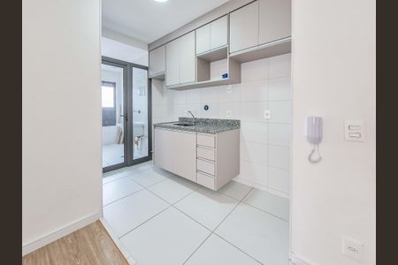 Apartamento para alugar com 67m², 3 quartos e sem vaga Apartamento para alugar com 67m², 3 quartos e sem vagaCozinha e Área de Serviço