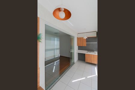 Apartamento à venda com 83m², 3 quartos e 2 vagasVaranda da Sala