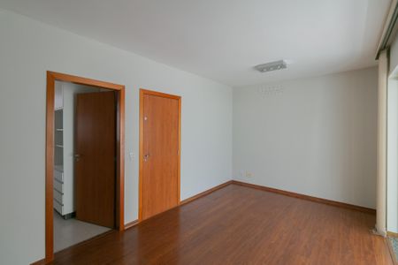 Apartamento à venda com 83m², 3 quartos e 2 vagasSala