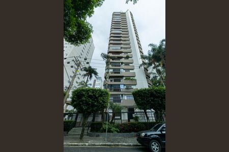 Apartamento para alugar com 200m², 4 quartos e 3 vagas Apartamento para alugar com 200m², 4 quartos e 3 vagasFachada