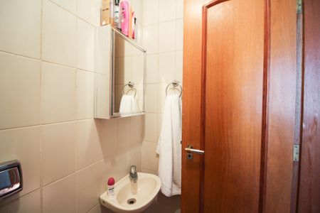 Apartamento para alugar com 200m², 4 quartos e 3 vagas Apartamento para alugar com 200m², 4 quartos e 3 vagasBanheiro de serviço