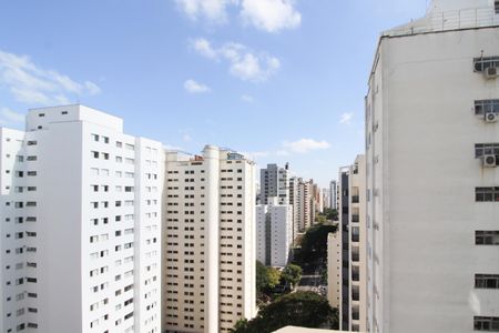 Apartamento para alugar com 200m², 4 quartos e 3 vagas Apartamento para alugar com 200m², 4 quartos e 3 vagasVista