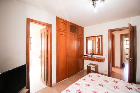 Apartamento para alugar com 200m², 4 quartos e 3 vagas Apartamento para alugar com 200m², 4 quartos e 3 vagasSuíte 1