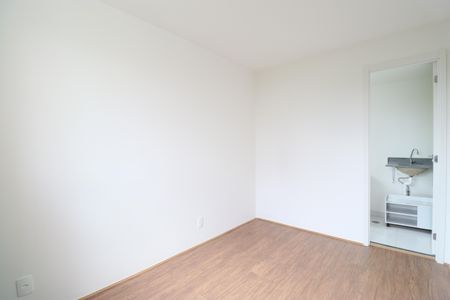 Quarto de apartamento à venda com 1 quarto, 28m² em Parque Industrial Tomas Edson, São Paulo