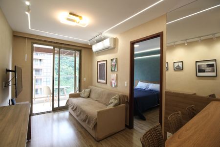 Sala de apartamento à venda com 1 quarto, 40m² em Jacarepaguá, Rio de Janeiro