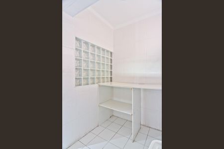 Casa à venda com 250m², 4 quartos e 4 vagas Casa à venda com 250m², 4 quartos e 4 vagasÁrea de Serviço