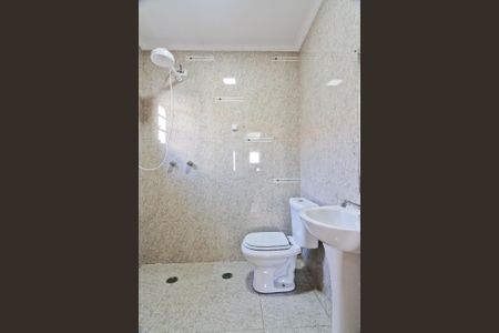 Casa à venda com 250m², 4 quartos e 4 vagas Casa à venda com 250m², 4 quartos e 4 vagasBanheiro da Suíte 2