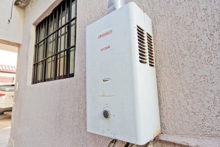 Casa à venda com 250m², 4 quartos e 4 vagas Casa à venda com 250m², 4 quartos e 4 vagasÁrea externa