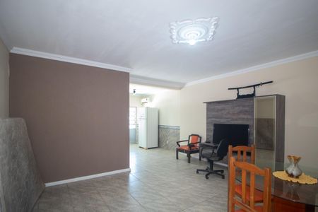 Sala de casa para alugar com 3 quartos, 200m² em Cristal, Porto Alegre