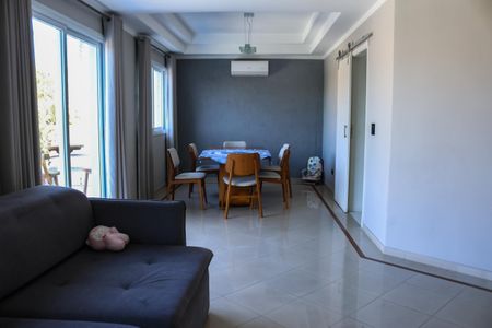 Casa de condomínio para alugar com 390m², 5 quartos e 5 vagas Casa de condomínio para alugar com 390m², 5 quartos e 5 vagasSala