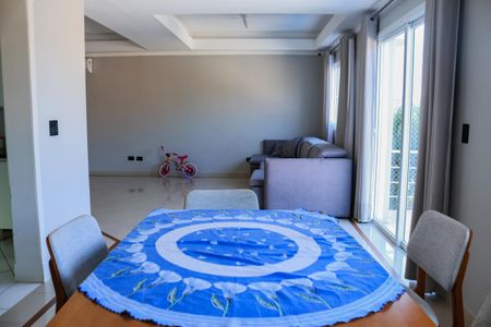 Casa de condomínio para alugar com 390m², 5 quartos e 5 vagas Casa de condomínio para alugar com 390m², 5 quartos e 5 vagasSala