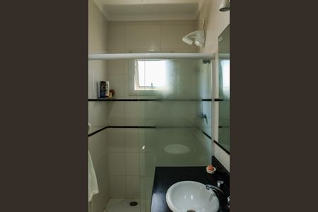 Casa de condomínio para alugar com 390m², 5 quartos e 5 vagas Casa de condomínio para alugar com 390m², 5 quartos e 5 vagasBanheiro da Suíte 2