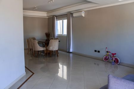 Casa de condomínio para alugar com 390m², 5 quartos e 5 vagas Casa de condomínio para alugar com 390m², 5 quartos e 5 vagasSala