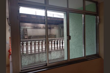 Casa para alugar com 1200m², 3 quartos e 4 vagasCorredor Quartos