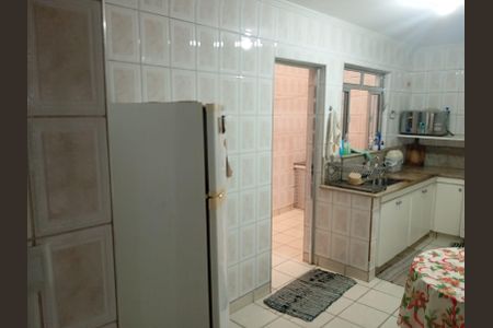 Casa para alugar com 1200m², 3 quartos e 4 vagasCozinha