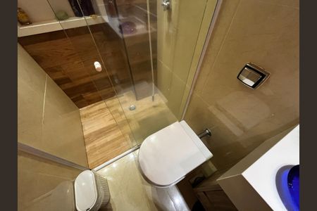 Apartamento à venda com 178m², 3 quartos e 3 vagasBanheiro Social