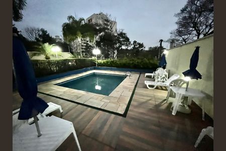 Apartamento à venda com 178m², 3 quartos e 3 vagasÁrea comum - Piscina