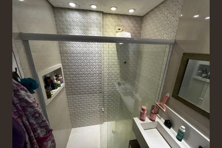 Apartamento à venda com 178m², 3 quartos e 3 vagasBanheiro da Suíte 2