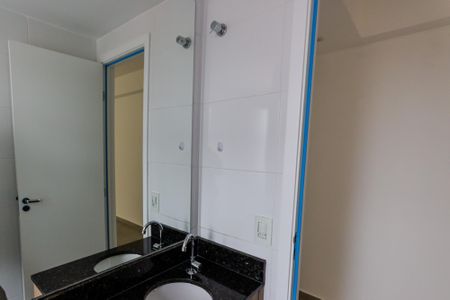 Banheiro de kitnet/studio para alugar com 1 quarto, 36m² em Vila Sao Pedro, Santo André