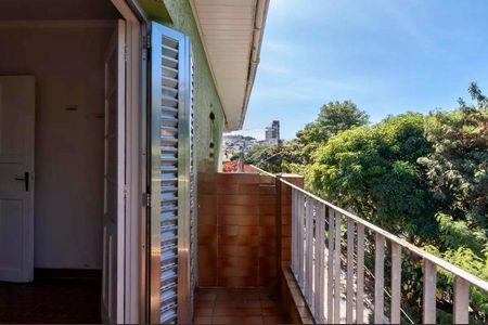 Casa à venda com 149m², 3 quartos e 2 vagas Casa à venda com 149m², 3 quartos e 2 vagasFoto 01