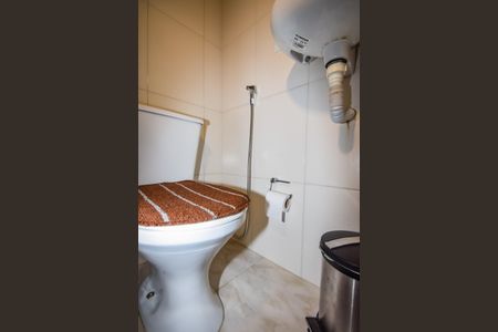 Apartamento à venda com 58m², 2 quartos e 1 vagaBanheiro de Serviço