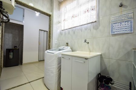 Apartamento à venda com 58m², 2 quartos e 1 vagaÁrea de Serviço