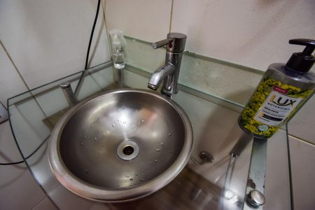 Apartamento à venda com 58m², 2 quartos e 1 vagaBanheiro Social