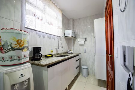 Apartamento à venda com 58m², 2 quartos e 1 vagaCozinha