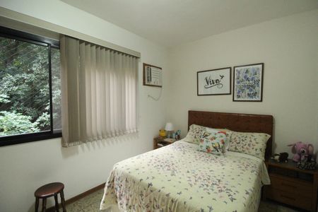 Apartamento à venda com 107m², 4 quartos e 2 vagasSuíte