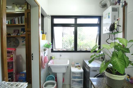 Apartamento à venda com 107m², 4 quartos e 2 vagasÁrea de Serviço