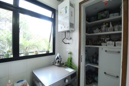 Apartamento à venda com 107m², 4 quartos e 2 vagasÁrea de Serviço