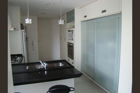 Apartamento à venda com 220m², 3 quartos e 4 vagasFoto 05