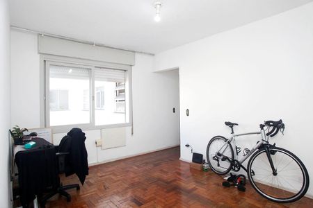 Sala de apartamento à venda com 1 quarto, 43m² em Centro Histórico, Porto Alegre