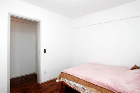 Quarto de apartamento à venda com 1 quarto, 43m² em Centro Histórico, Porto Alegre