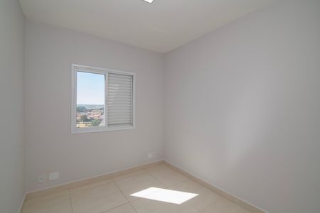 Apartamento para alugar com 76m², 3 quartos e 1 vagaQuarto 1